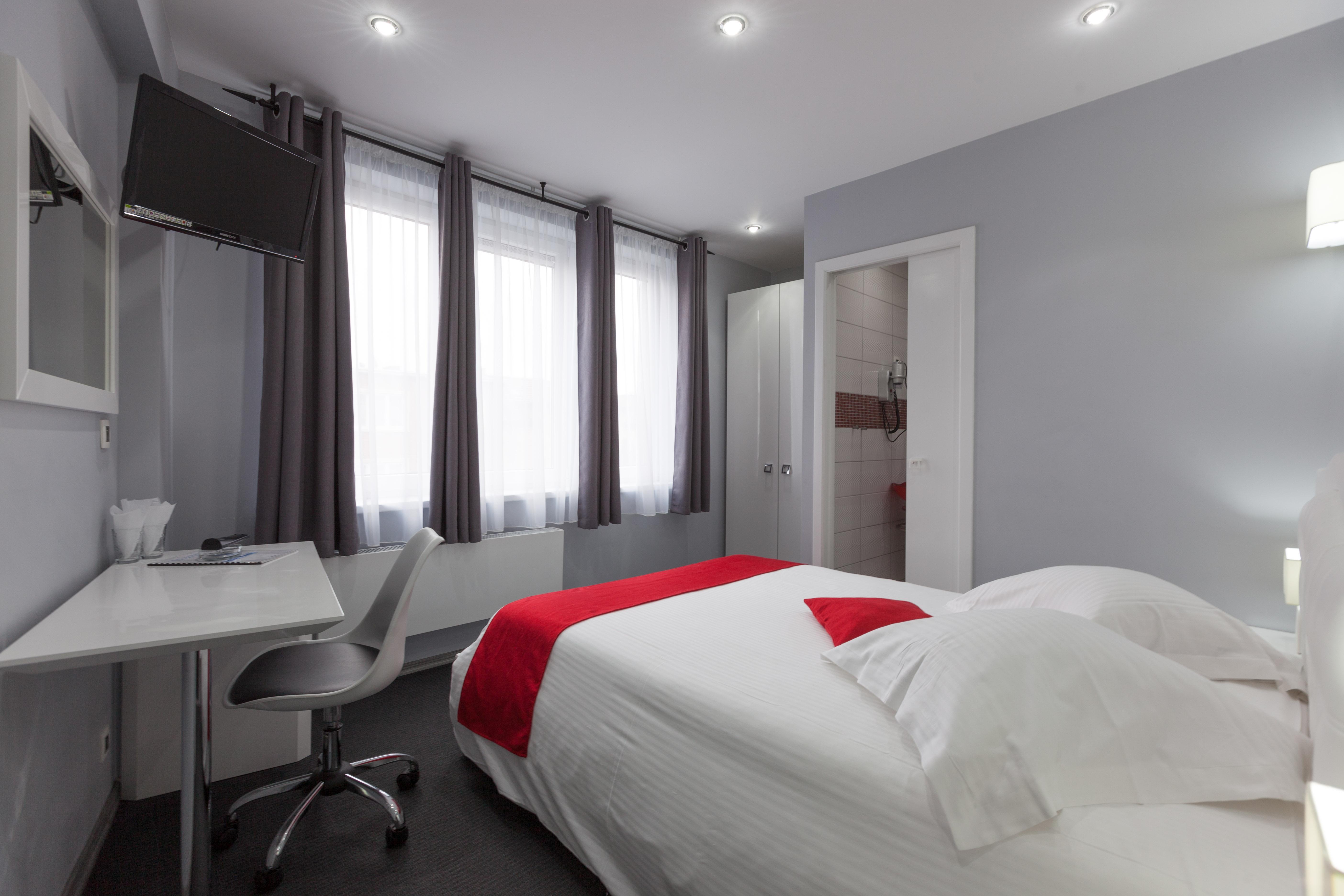 Hotel Phenix Дилбеек Екстериор снимка