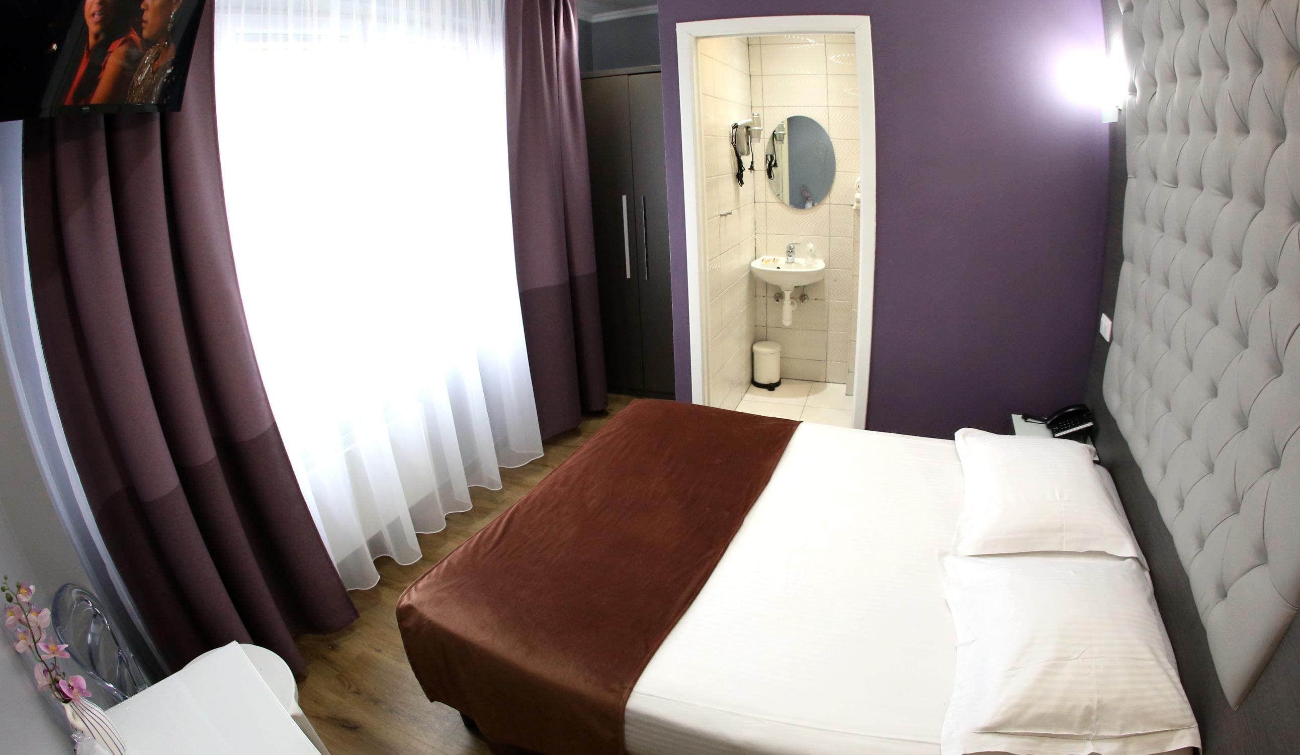 Hotel Phenix Дилбеек Екстериор снимка