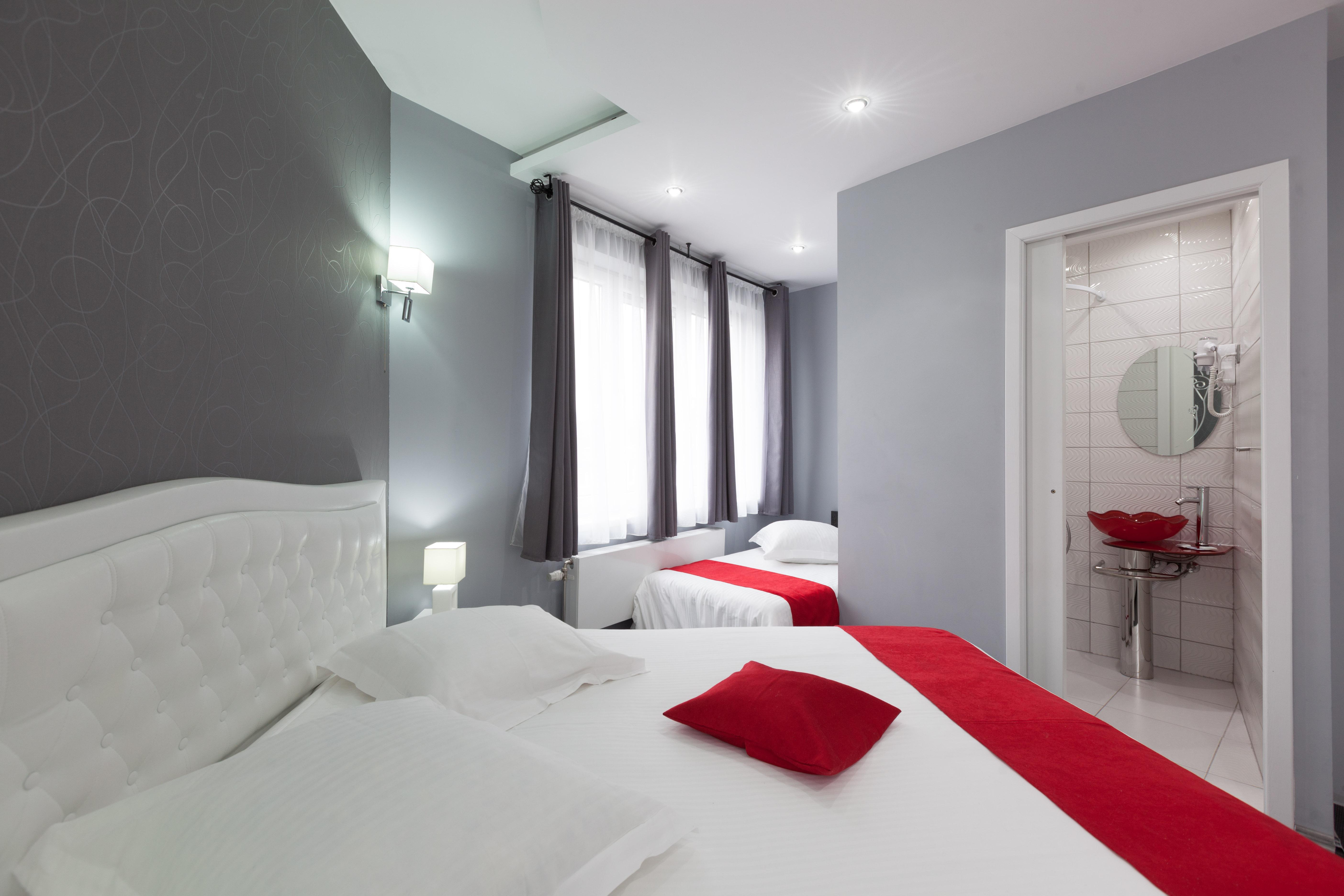 Hotel Phenix Дилбеек Екстериор снимка
