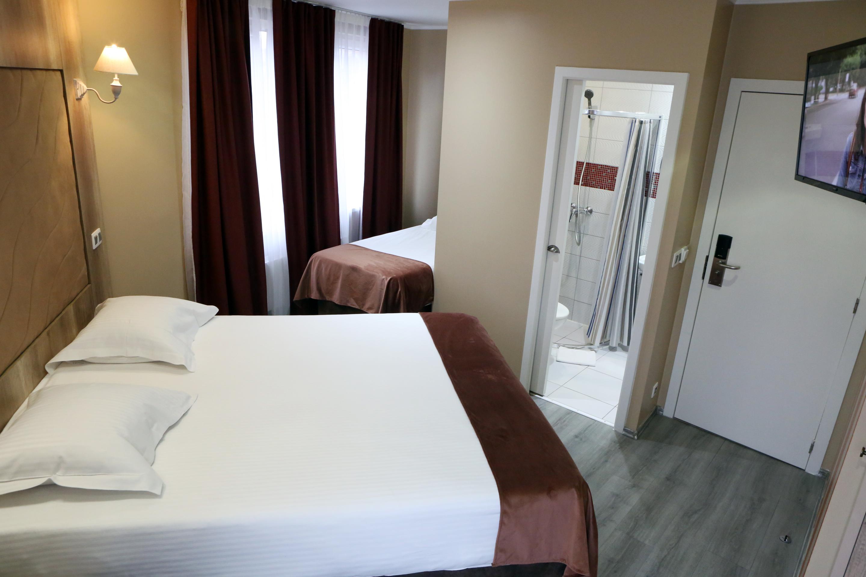 Hotel Phenix Дилбеек Екстериор снимка