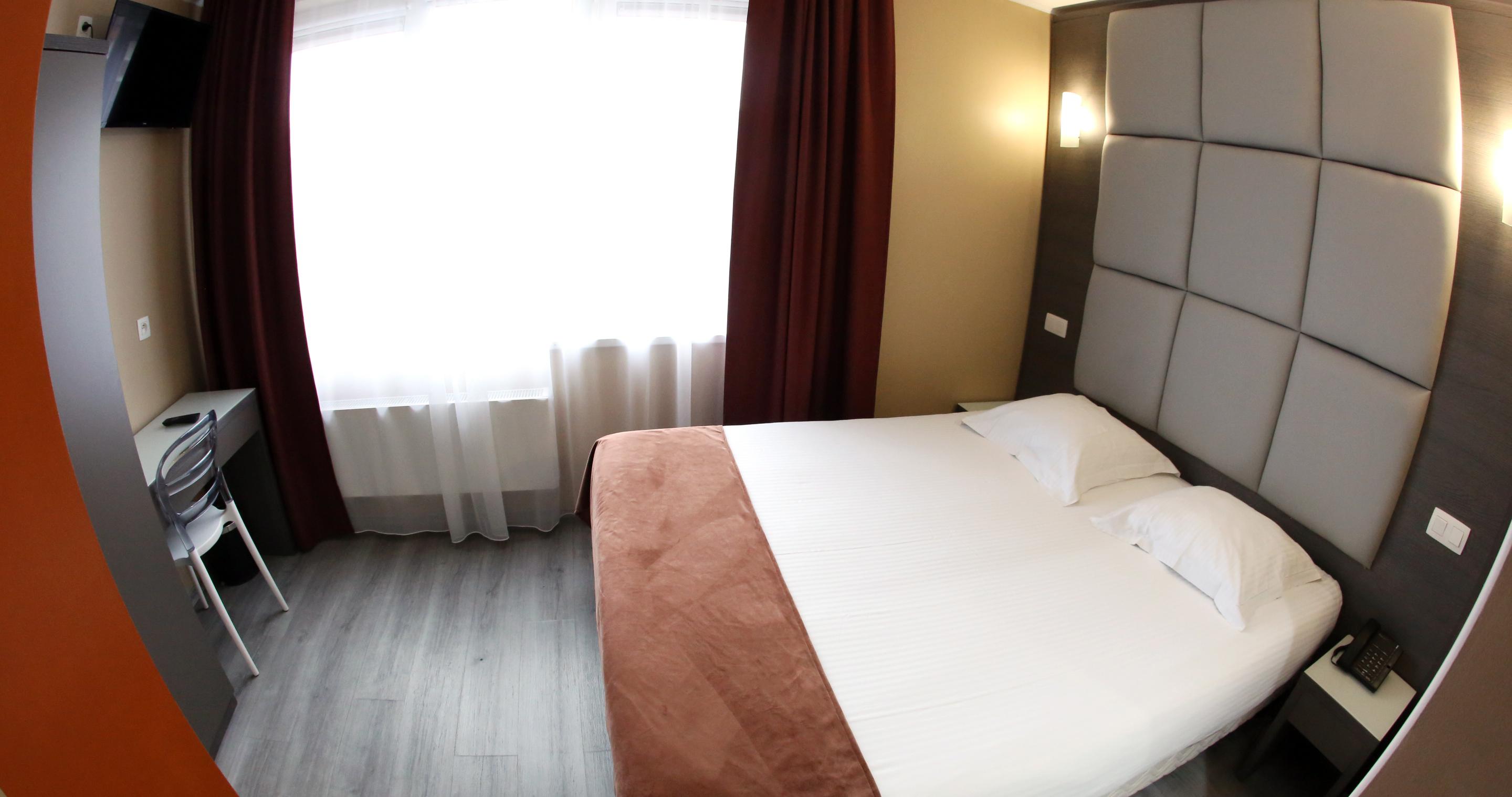 Hotel Phenix Дилбеек Екстериор снимка