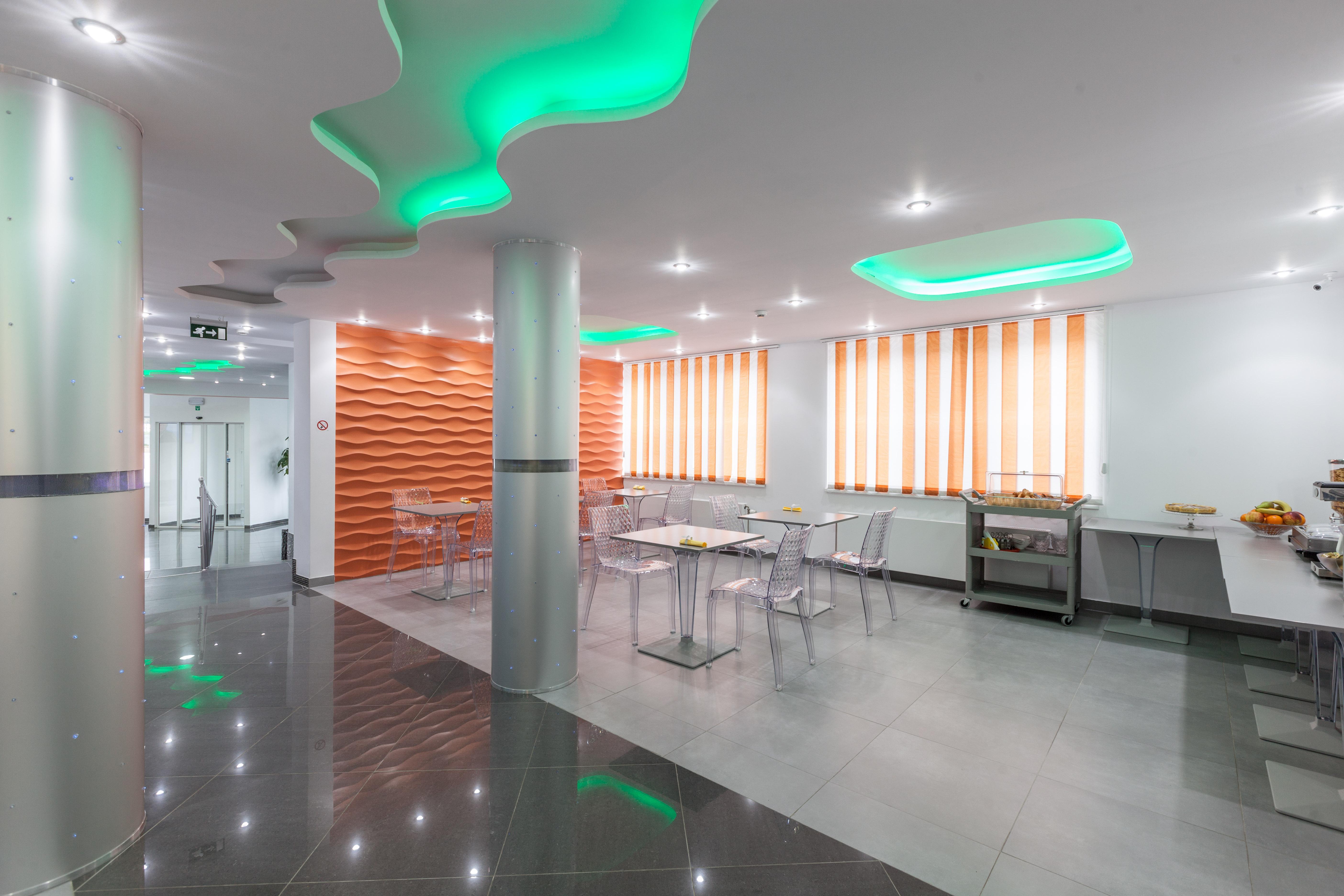 Hotel Phenix Дилбеек Екстериор снимка
