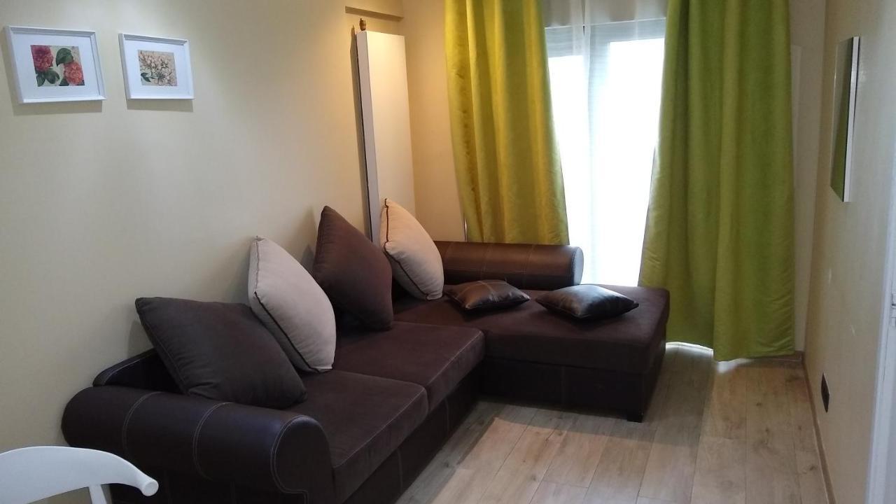 Hotel Phenix Дилбеек Екстериор снимка